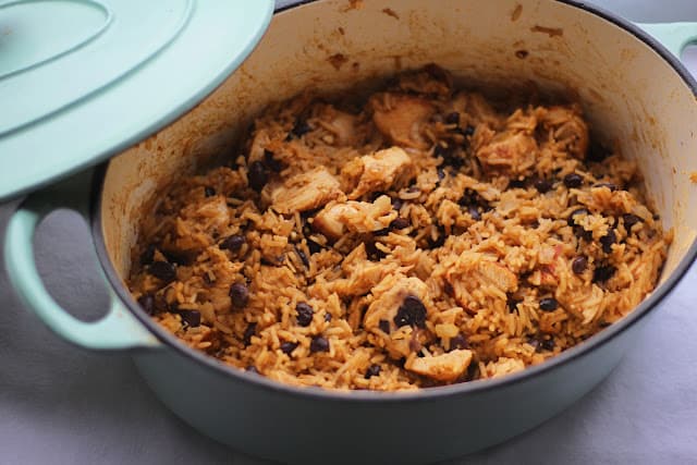 Image of One Pot Chicken and Rice.
